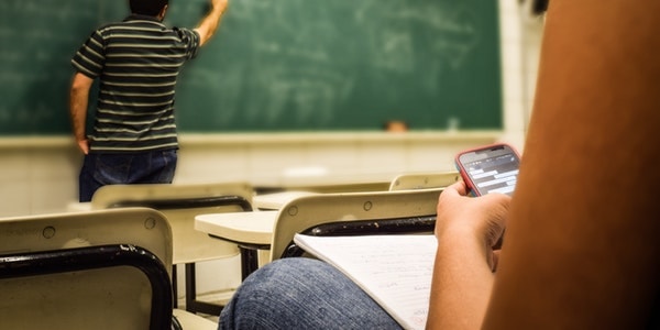 SMS půjčka pro studenty